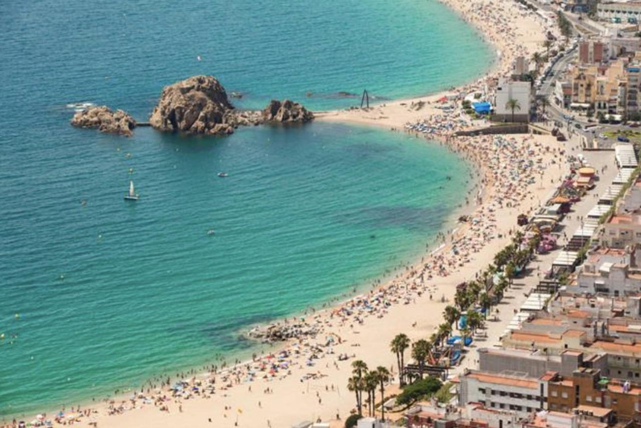 Beta'S Place - Apartamento Primera Linea De Playa بلانيس المظهر الخارجي الصورة