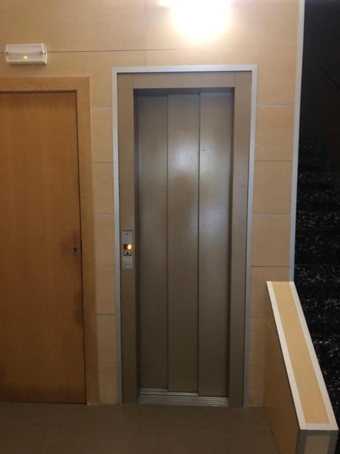 Beta'S Place - Apartamento Primera Linea De Playa بلانيس المظهر الخارجي الصورة
